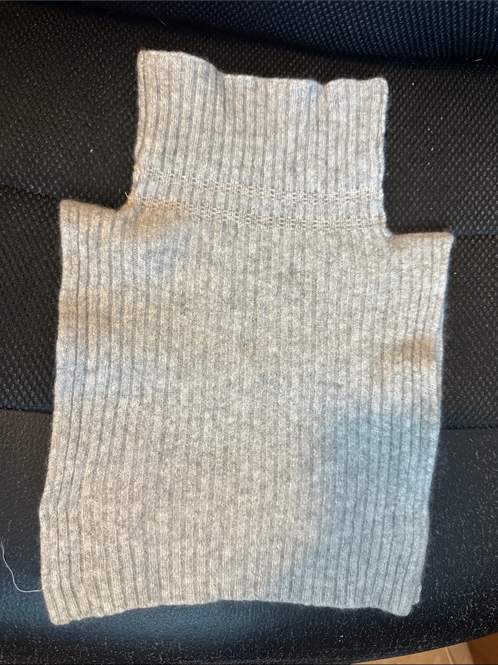 Burberry Light Gray Ribbed Knit Turtleneck Dickey cashmere